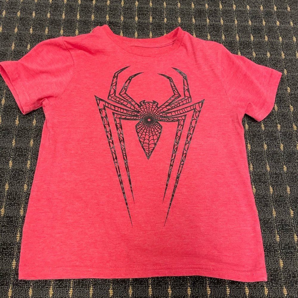 Marvel T-shirt -Size Child Small - Spider
